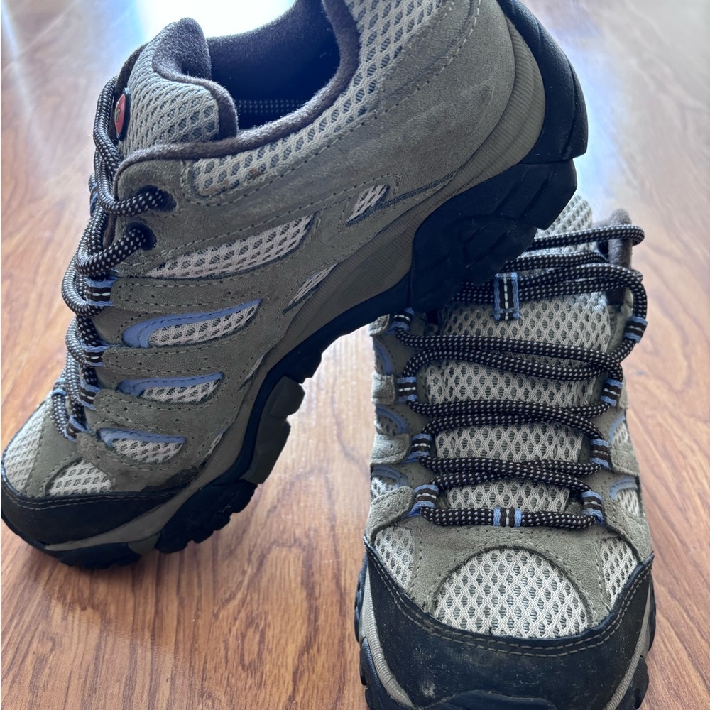 Merrell Smoke Women’s Hiking Shoes Waterproof Vibram Sole Size 8